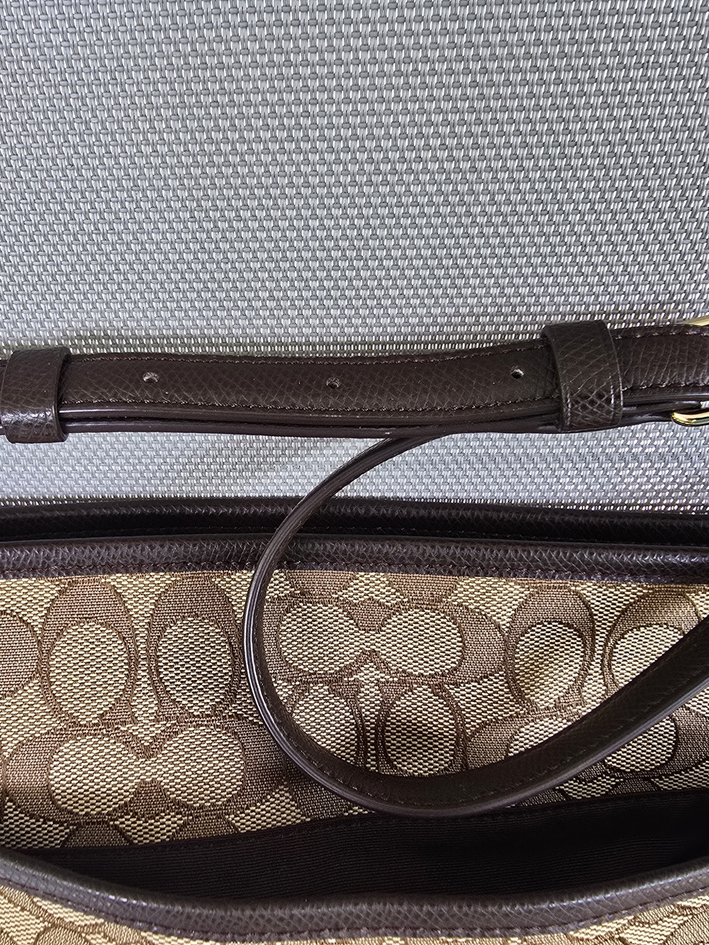 Coach Khaki and Brown Signature Canvas Crossbody NWOT - Picture 6 of 9